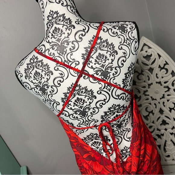 Lulu’s Sunset The Mood Red Floral Lace Up Maxi Dress Size Medium NWOT Wedding - Picture 11 of 15
